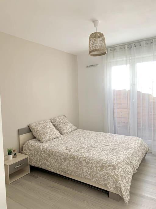Grand F3 A 30Mn De Paris - Terrasse + Parking Prive Lägenhet Saint-Ouen-l'Aumone Exteriör bild